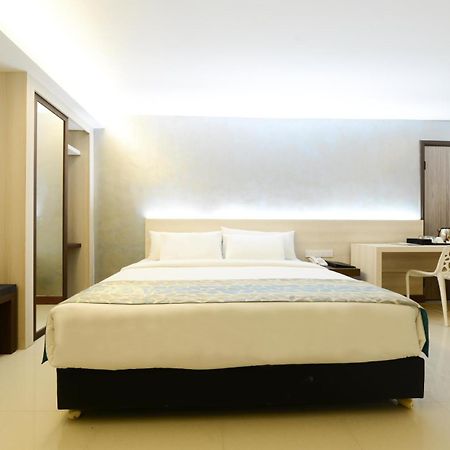 Samudra Hotel Kuching Eksteriør billede