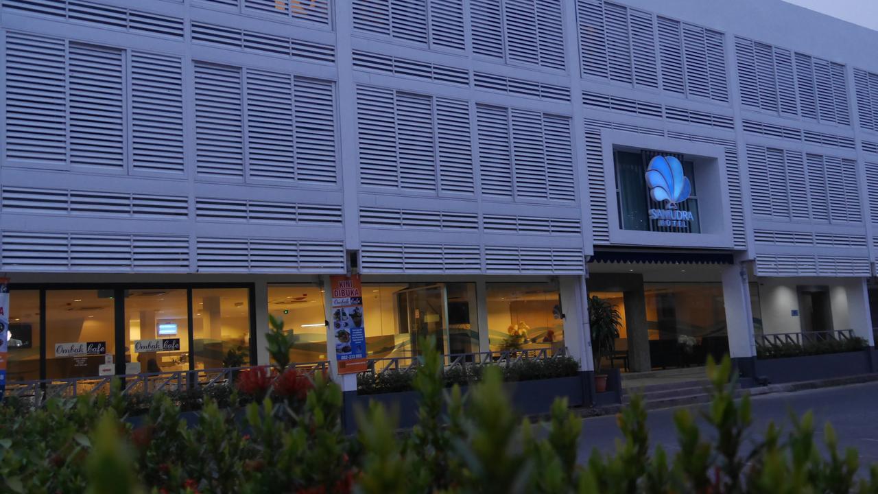Samudra Hotel Kuching Eksteriør billede