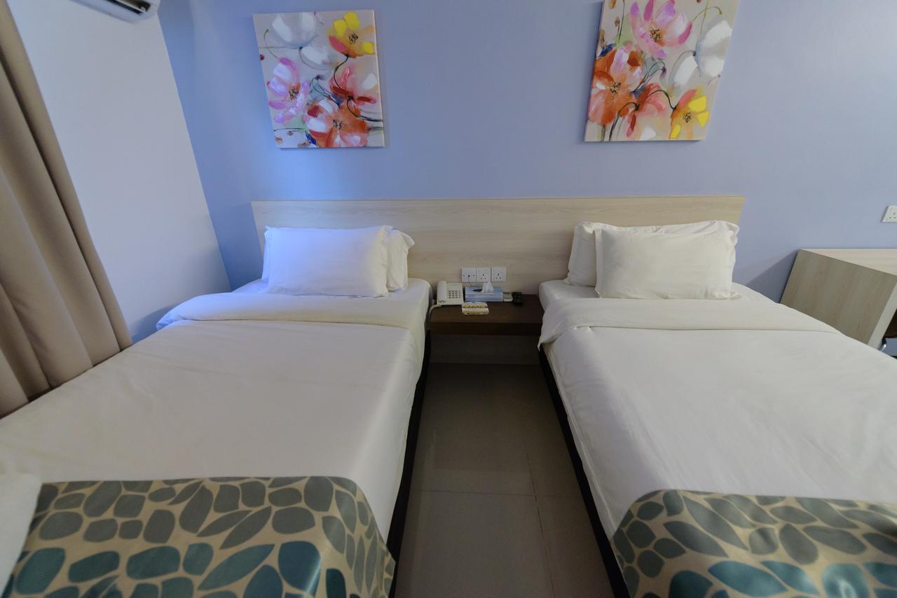 Samudra Hotel Kuching Eksteriør billede