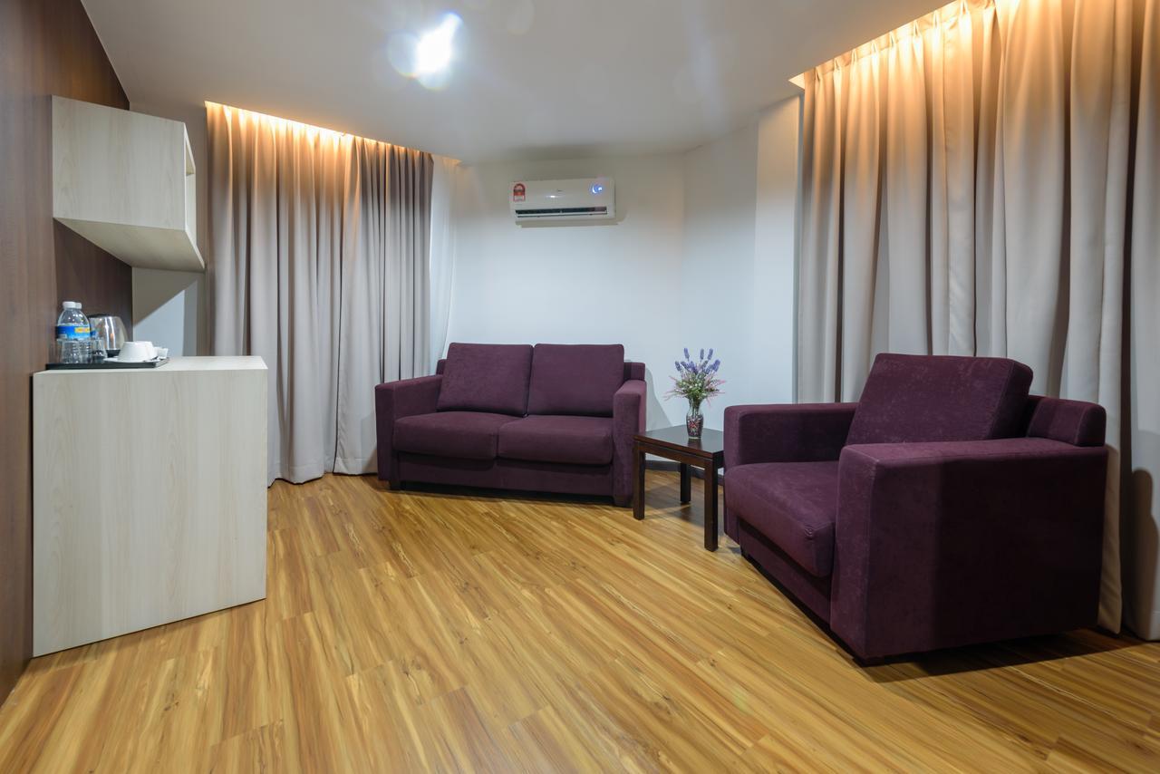 Samudra Hotel Kuching Eksteriør billede