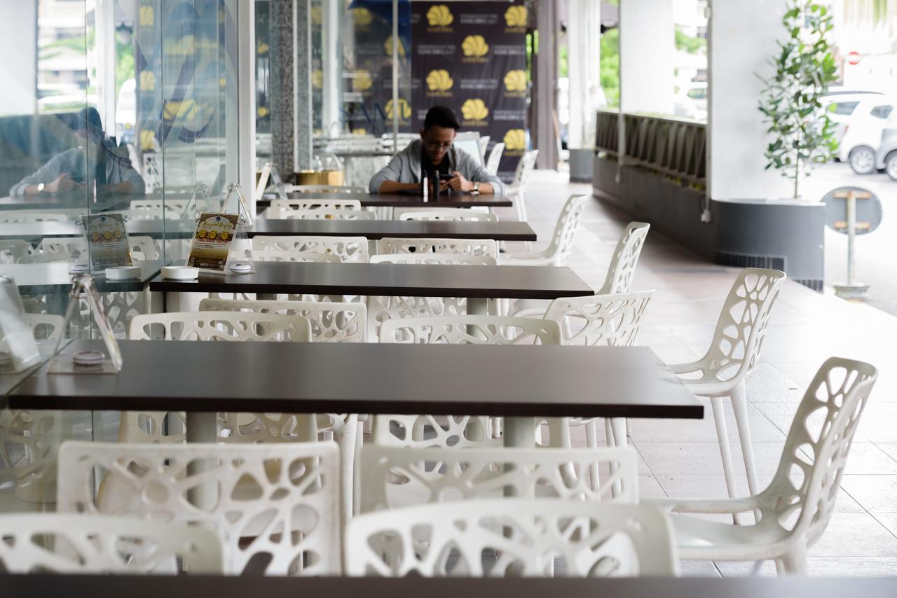Samudra Hotel Kuching Eksteriør billede